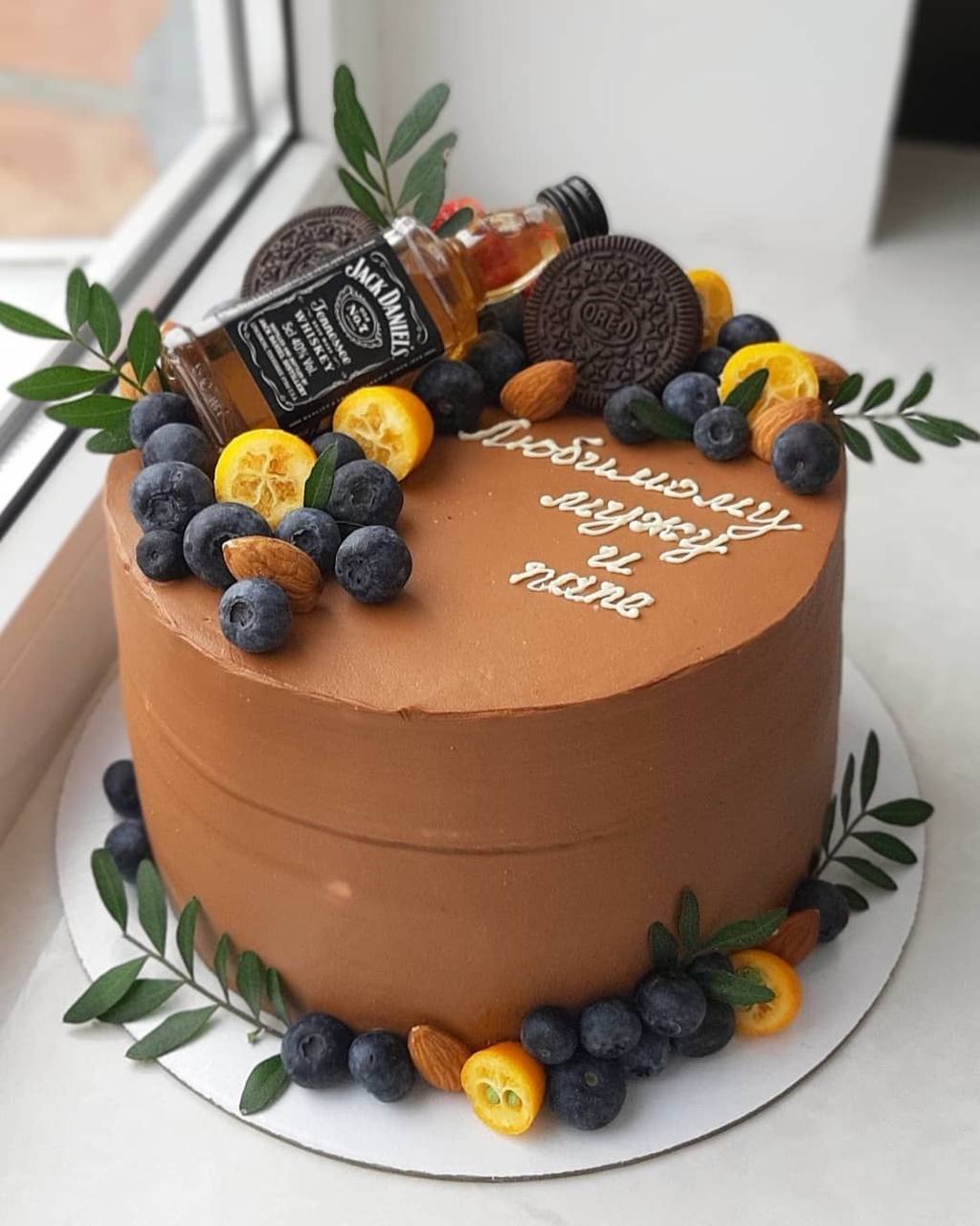 Пример фото торта в чайной паре